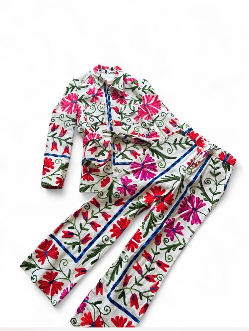 Women’s Embroidered Floral Suit Set - White with Pink & Red Flowers Devi Cotoure